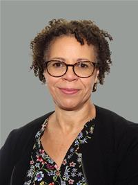 Profile image for Councillor Roxanne Downes
